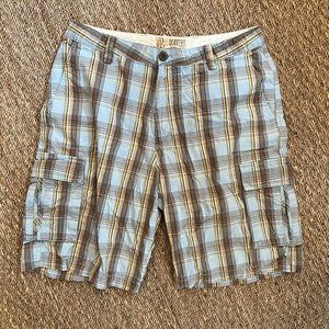 EUC Dockers Blue Plaid Relaxed Fit Cargo Shorts Sz 34